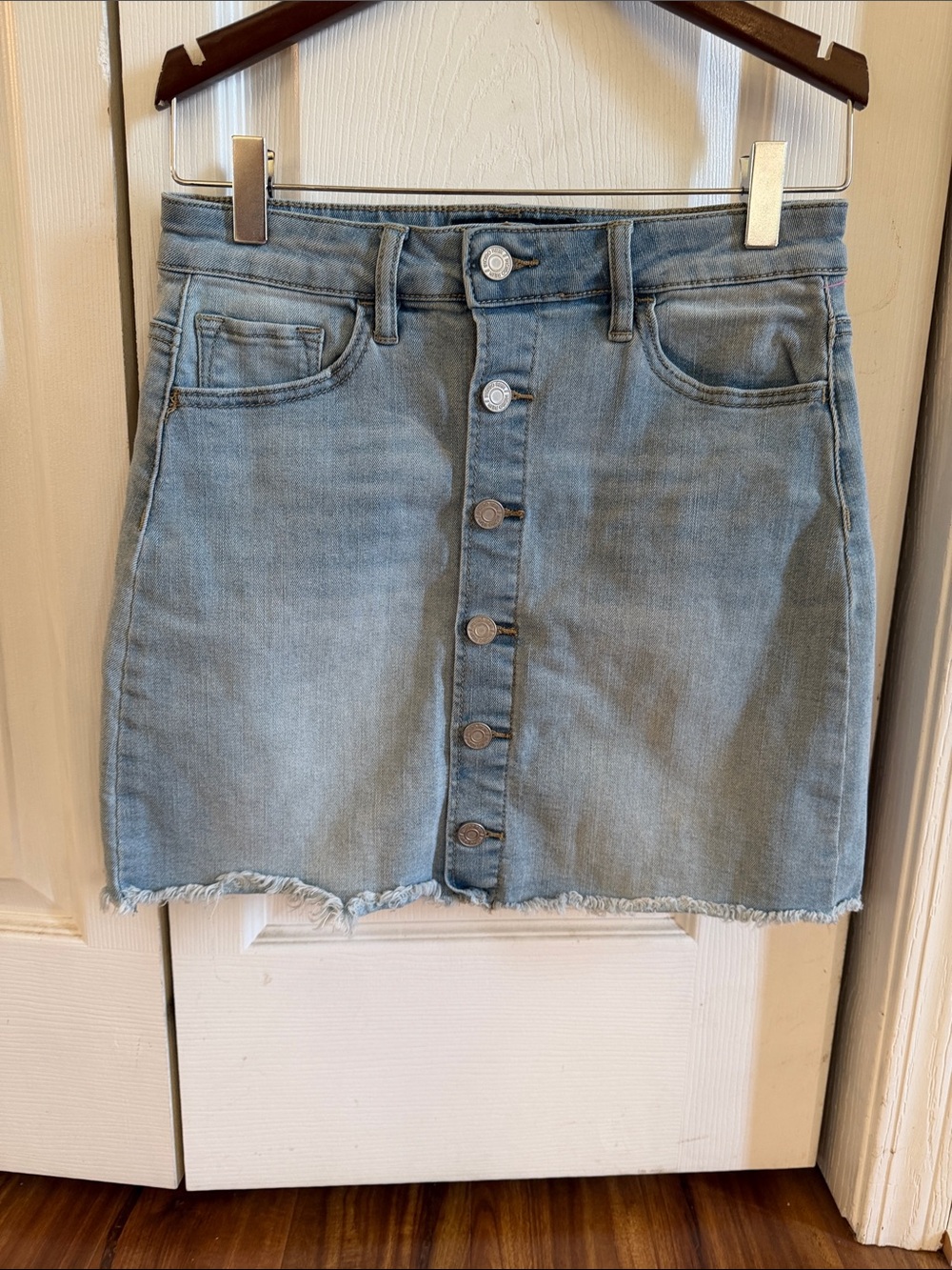 Indigo Rein button down jean skirt